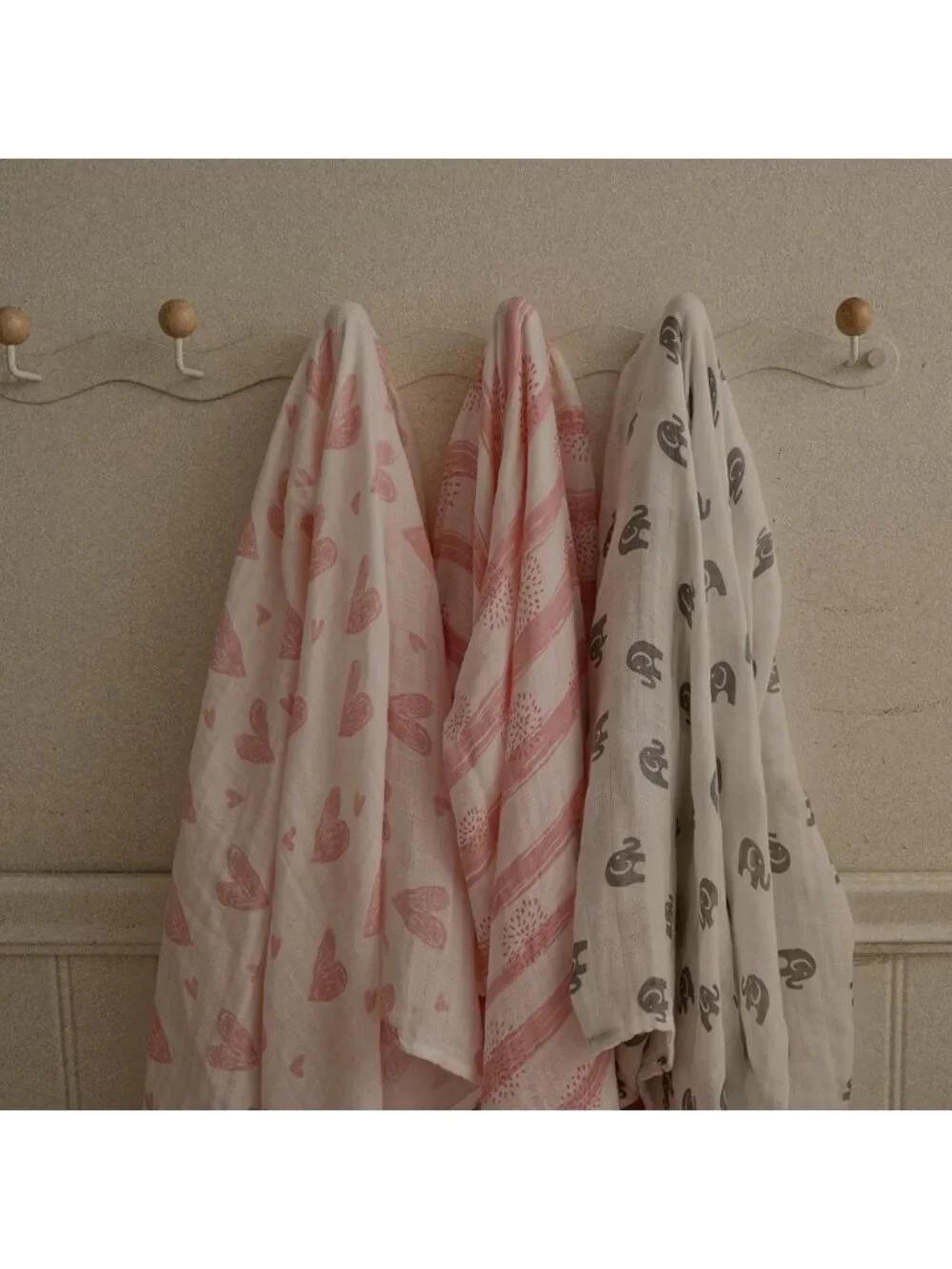 Soft Cotton Muslin Swaddle Blankets 4-Pack | Large 35